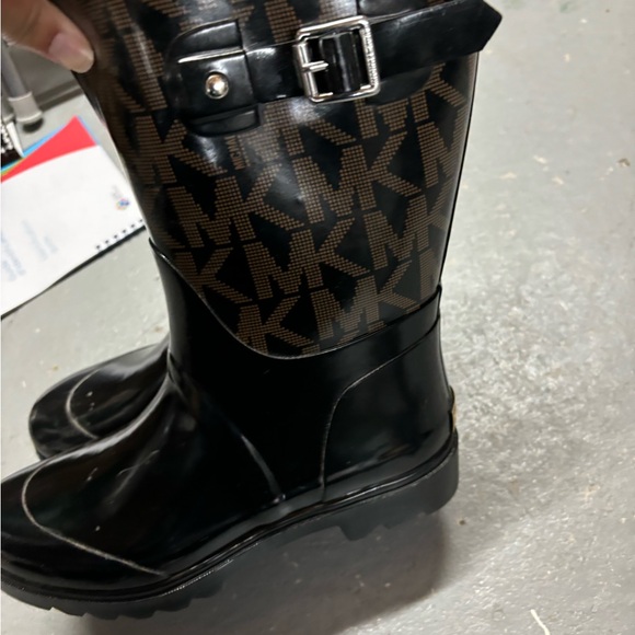 Michael Kors rain boots - Picture 5 of 6